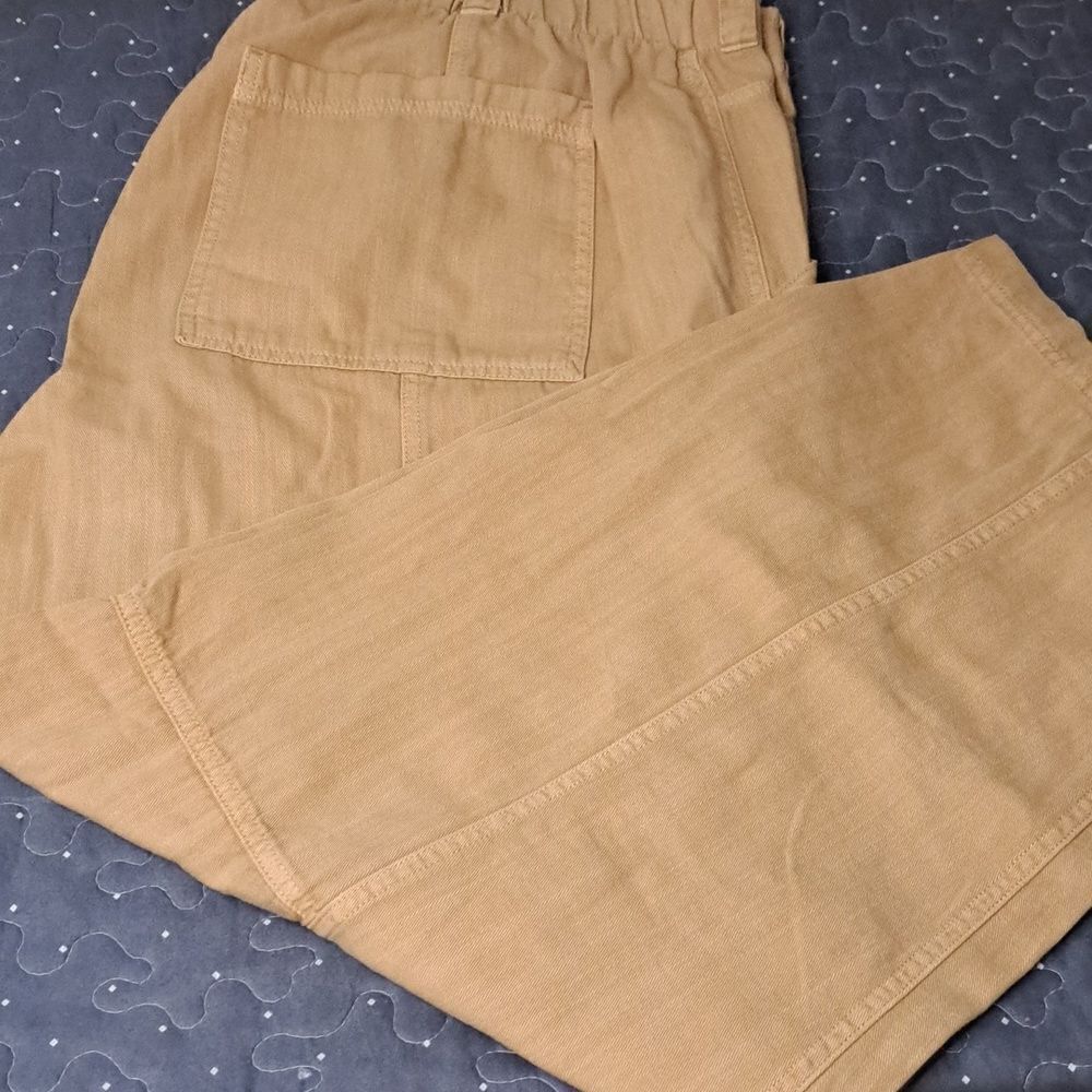 Universal Thred wide leg cropped pants size 17